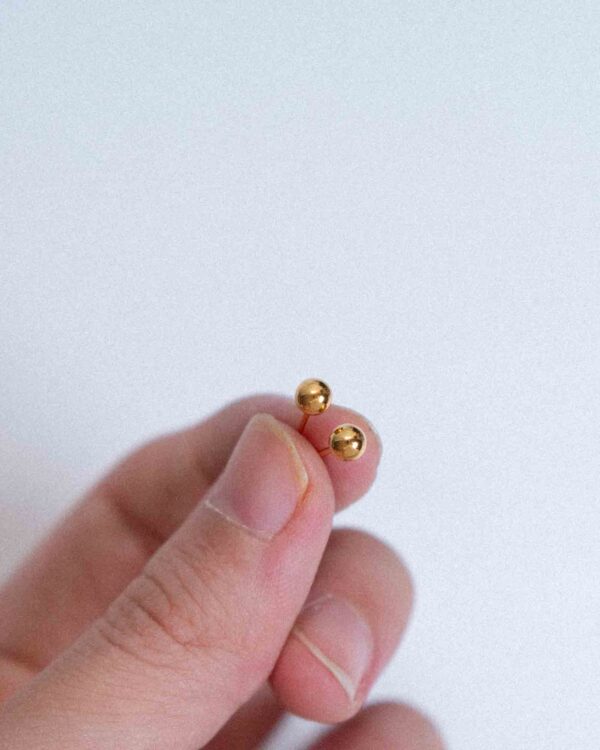 Dot Earrings