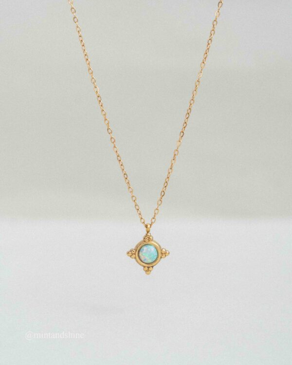 Elara Necklace