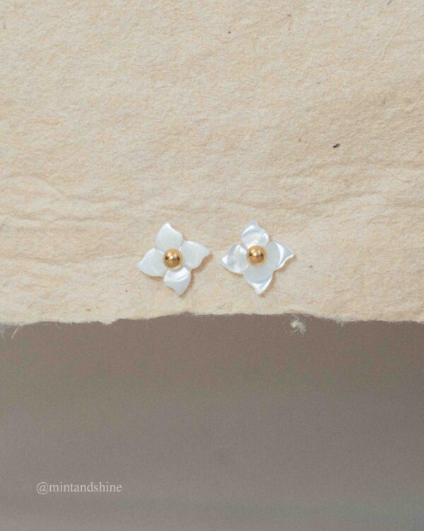Stella Earrings