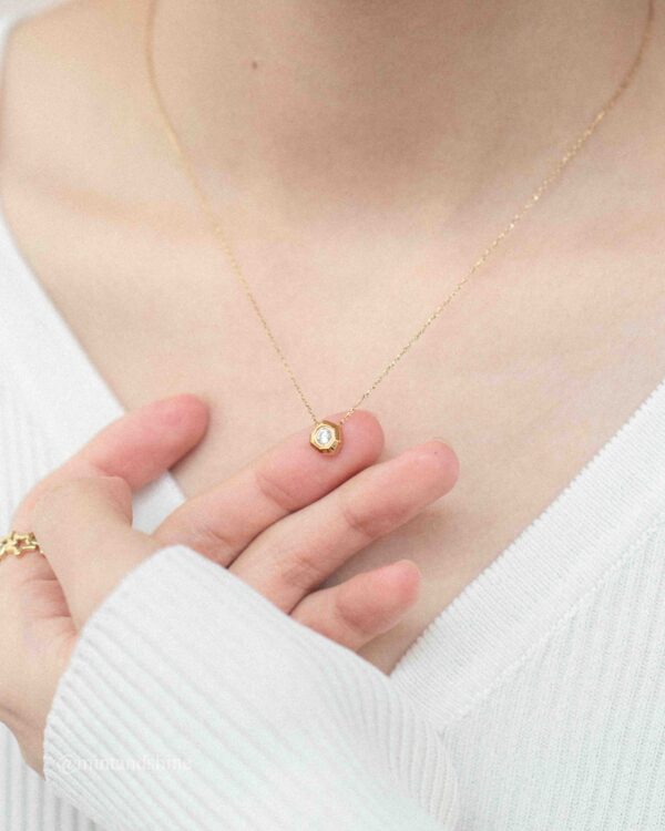 Stella Necklace